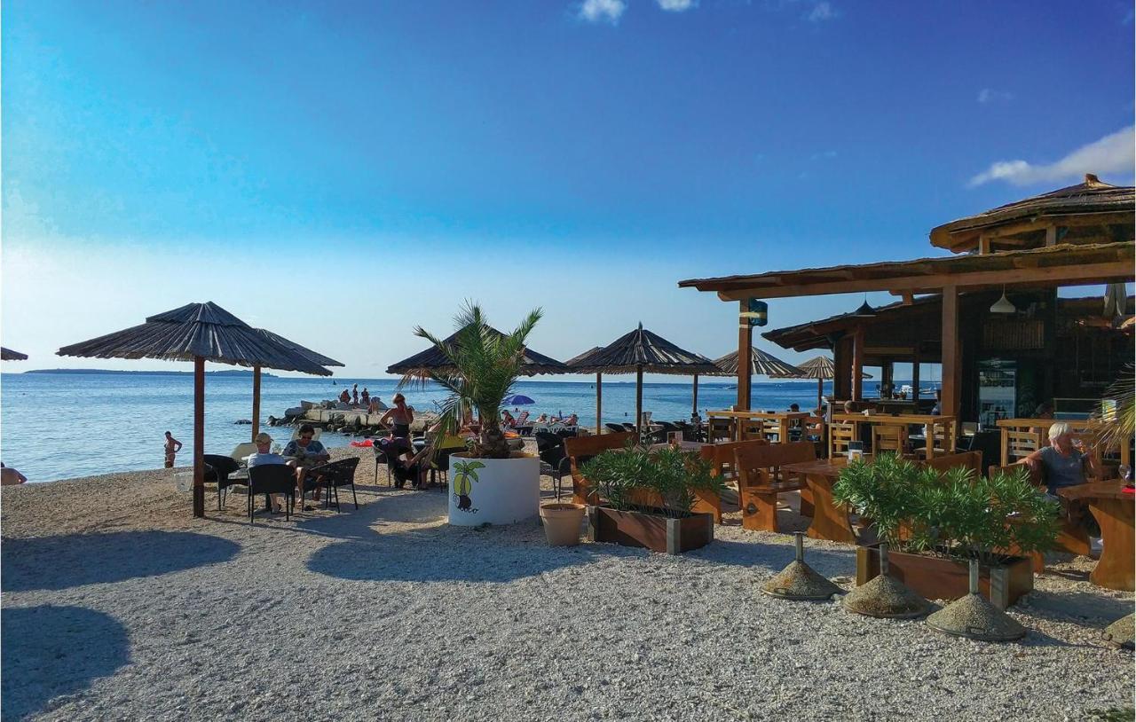 Lovely Apartment In Fazana With House Sea View Εξωτερικό φωτογραφία